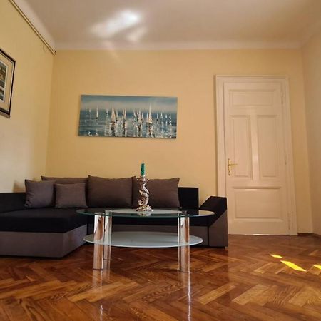 Apartment Bamboo 5 오파티아 외부 사진